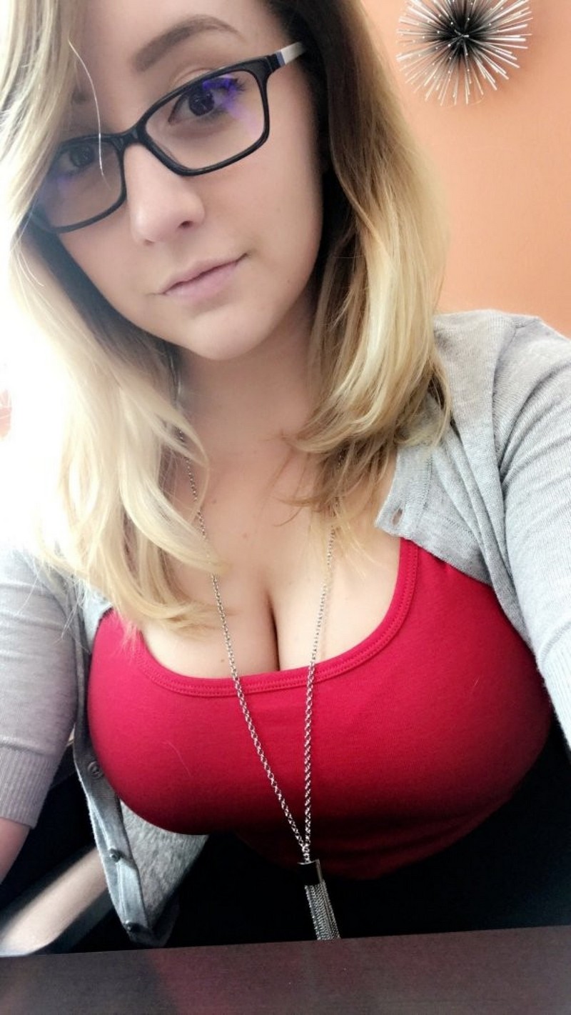 Nerd pornstar