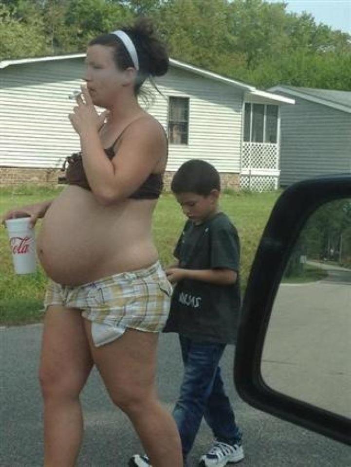 Interracial Pregnant White Trash - Sexy white trash girls mom mignonne - Nude pic