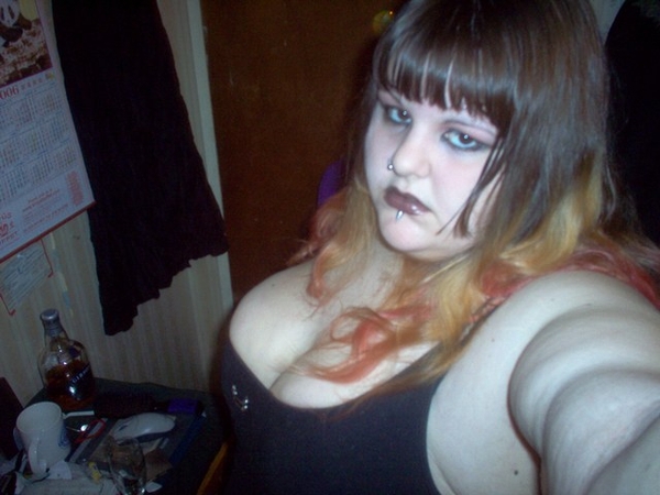 Chubby goth chick fucked