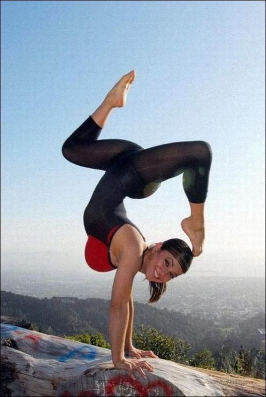 Flexible Milf Gymnast Picture Ebaum S World
