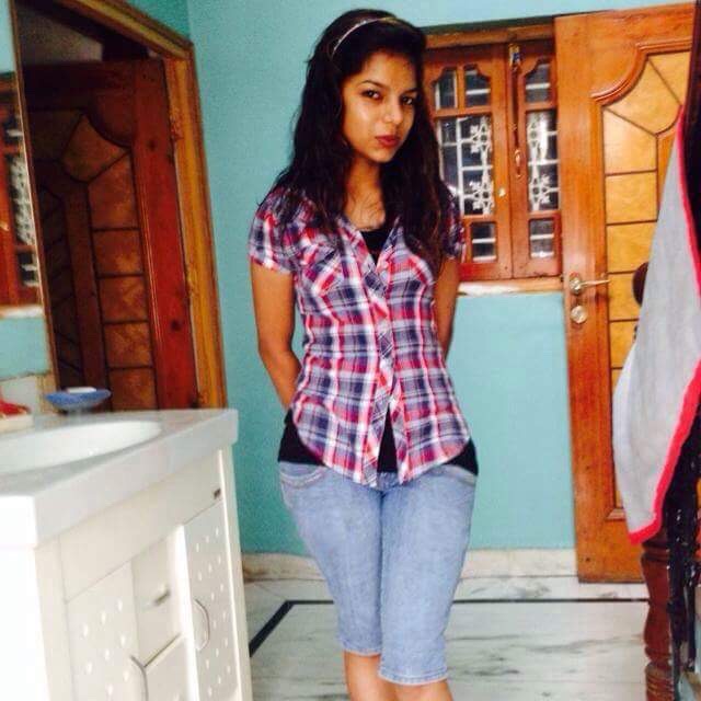Hot Indian Teen Tanya 1 Wow Picture EBaums World
