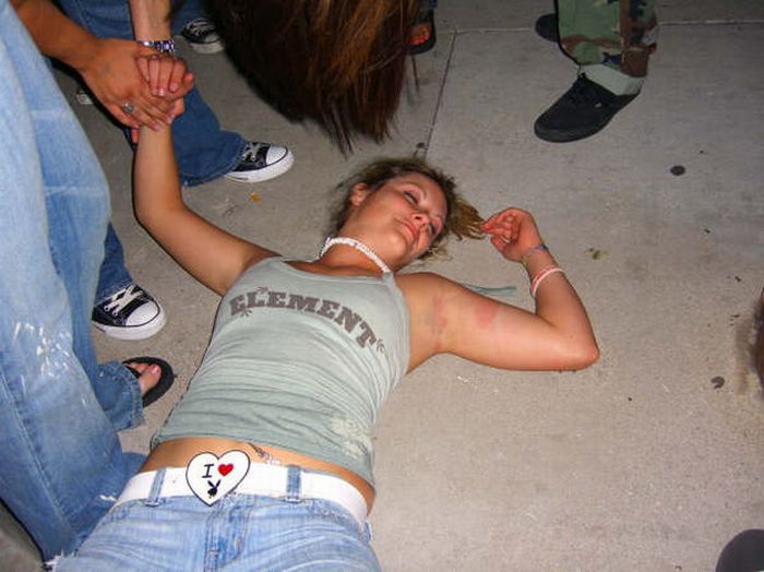 Drunk Skinny Redneck Girl Having Sex Hot Skinny Teen Blowing
