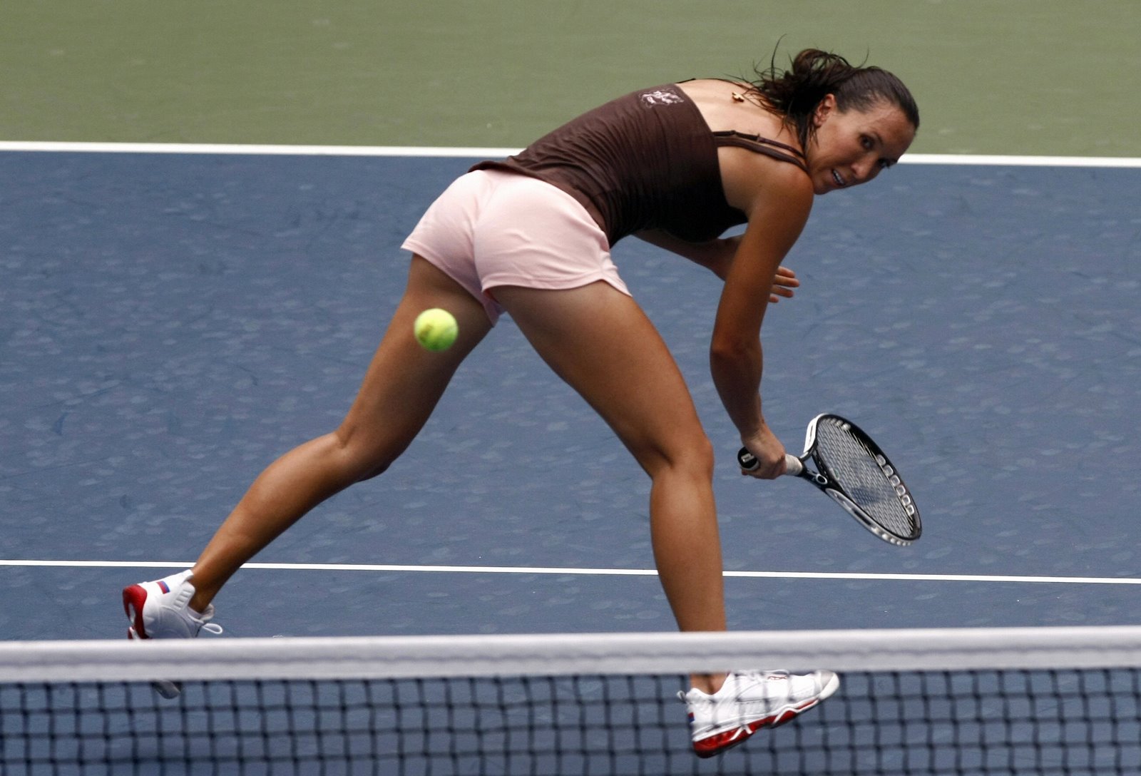 Чернокожая теннисистка проиграла свою щёлку
