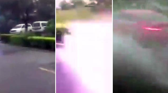 Car Gets Struck By Lightning Wtf Video Ebaums World 