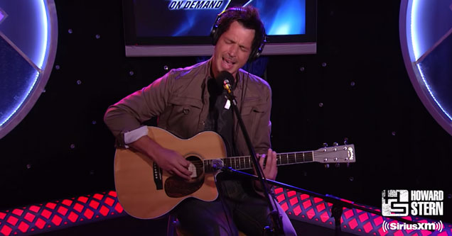 Chris Cornell Plays Haunting Version Of Black Hole Sun On The Howard