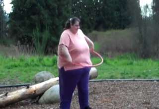 Ambicioso manejo Persona 2 fat people 1 hula hoop :S - Video