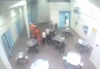 Wisconsin Corrections Officer gets Knocked Out by...