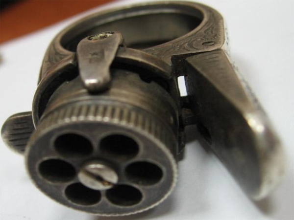 Pistol Ring