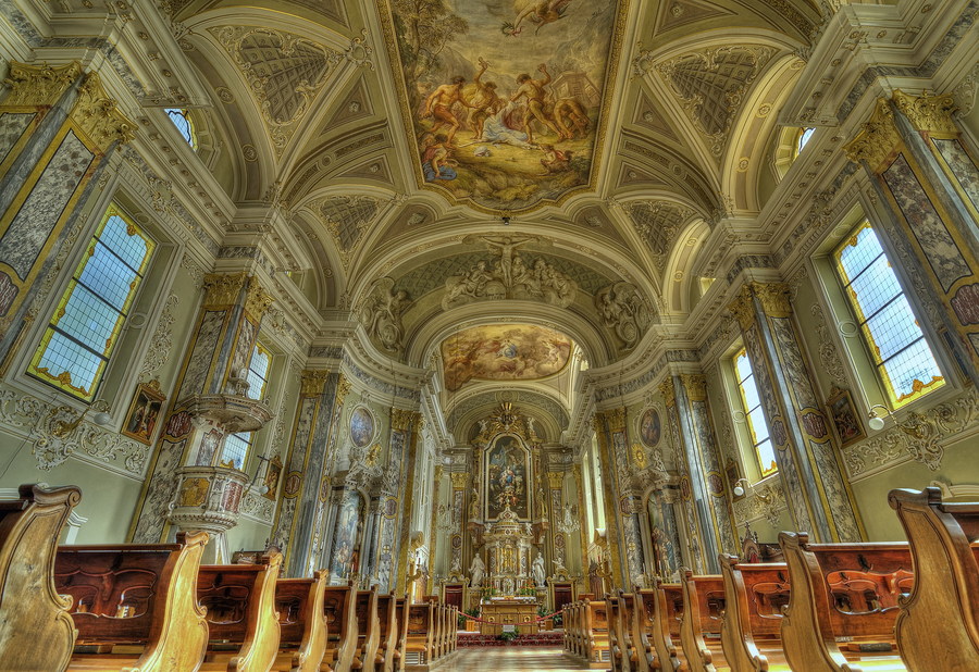 High Dynamic Range Photography