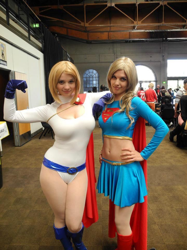 power girl supergirl cosplay
