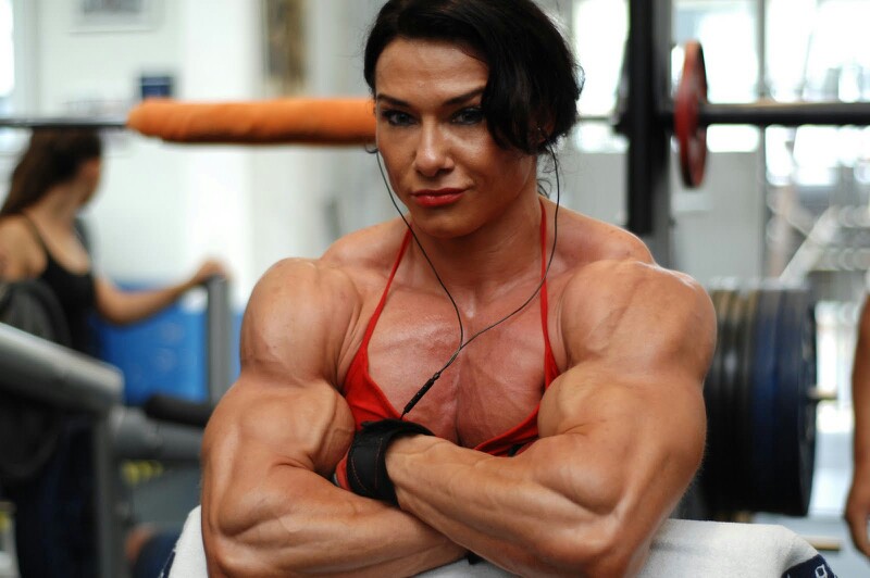 25 Female Bodybuilders You Don't Want To F**K With