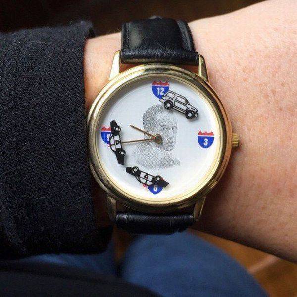 The OJ Simpson watch with white bronco second hand