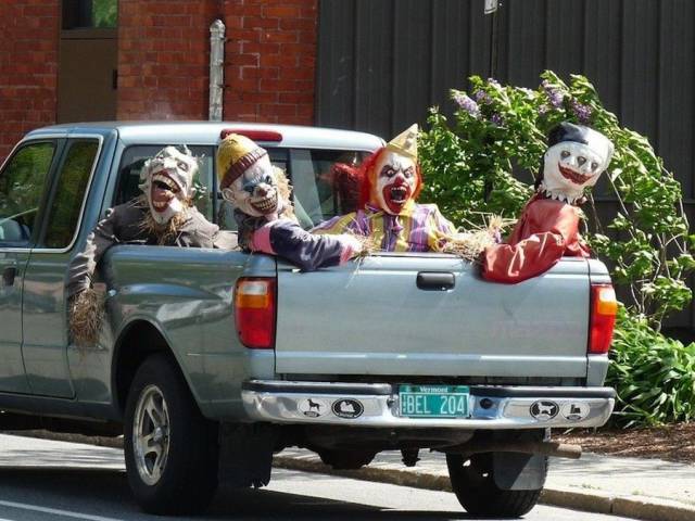 clowns on truck