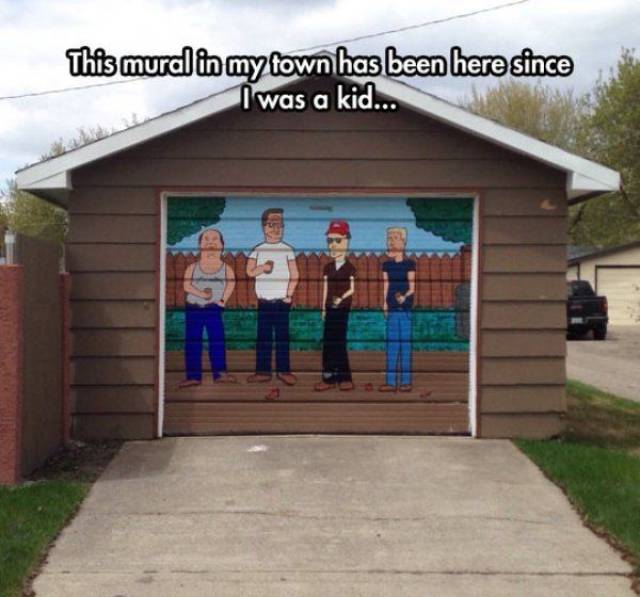 house - This mural in my town has been here since I was a kid...