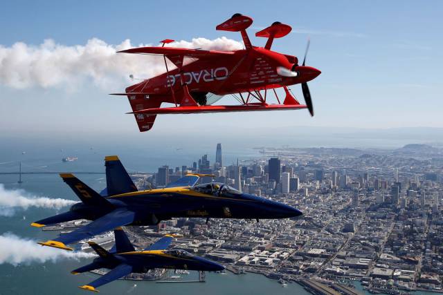 blue angels flying over san francisco - Oracle