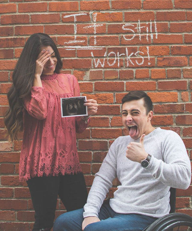 A funny pregnancy announcement photo:
