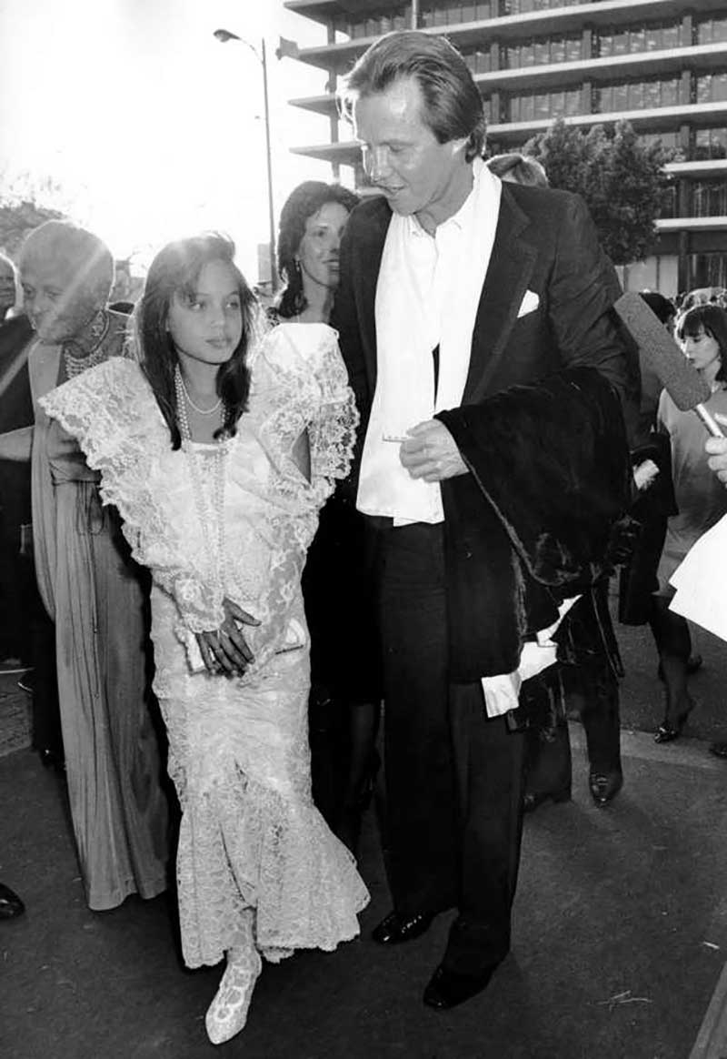 Angelina Jolie and Jon Voight, 1986, Oscar night.