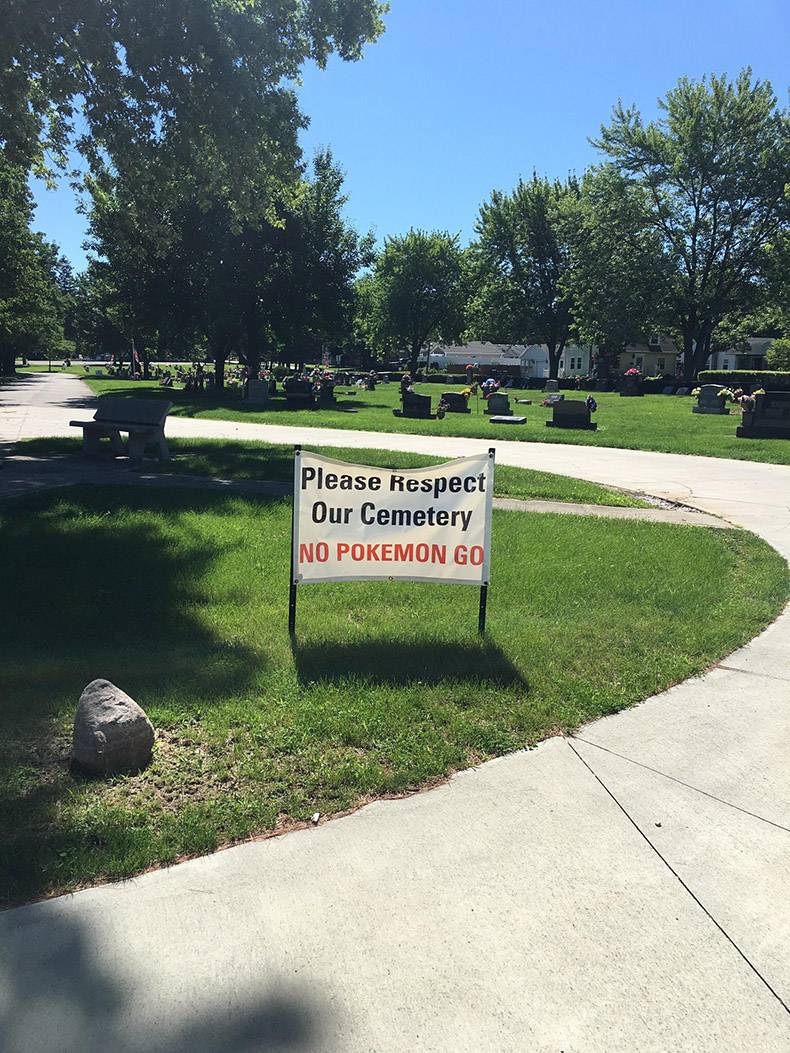 grass - Please Respect Our Cemetery No Pokemon Go