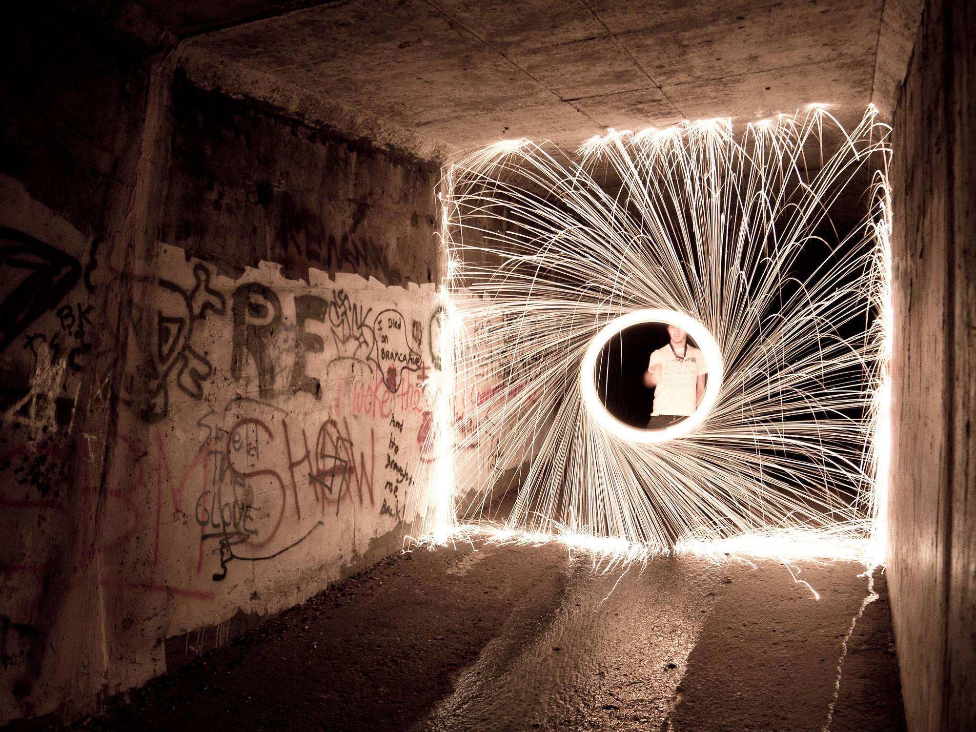 steel wool photography tunnel - Ww