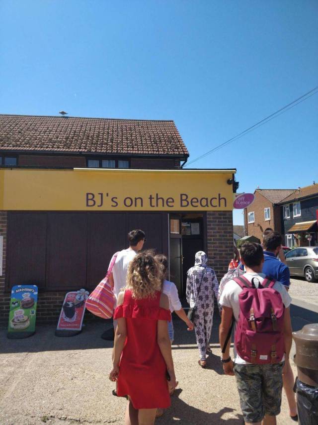 random pic community - Bj's on the Beach