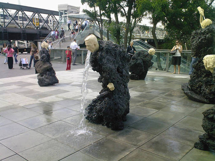 big giving fountain london uk