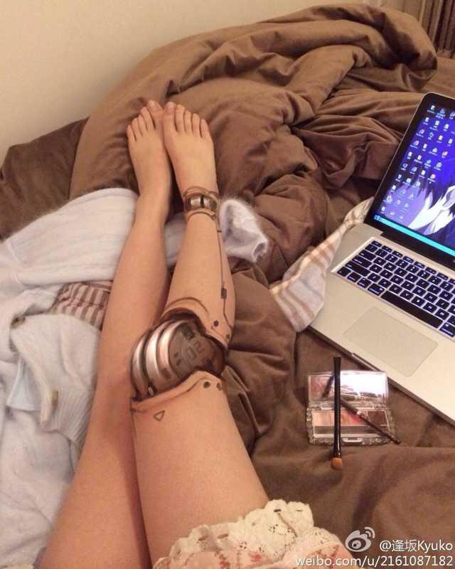 robot leg makeup