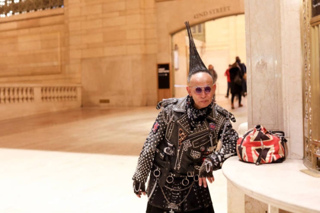 humans of new york grand central - And Strert He