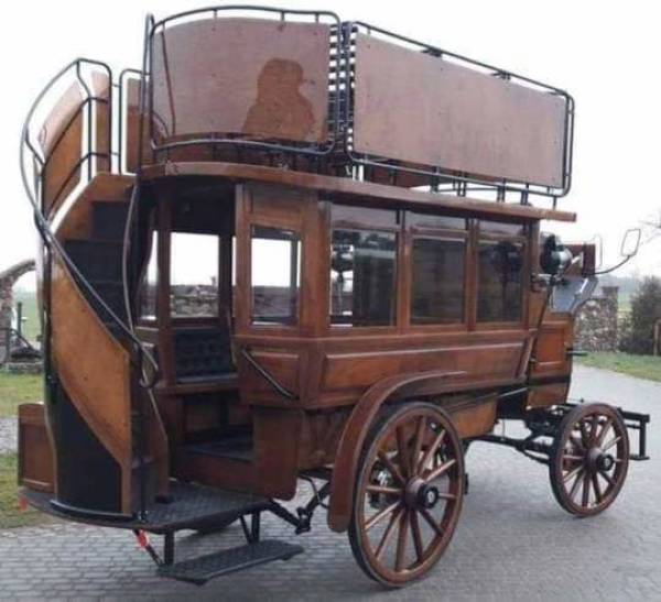 random pics - 1890s horse drawn bus