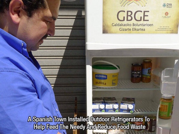 wholesome memes - fridge for left overs - Gbge Galdakaoko Boluntarioen Gizarte Elkartea Hellmanns Alioli A Spanish Town Installed Outdoor Refrigerators To Help Feed The Needy And Reduce Food Waste