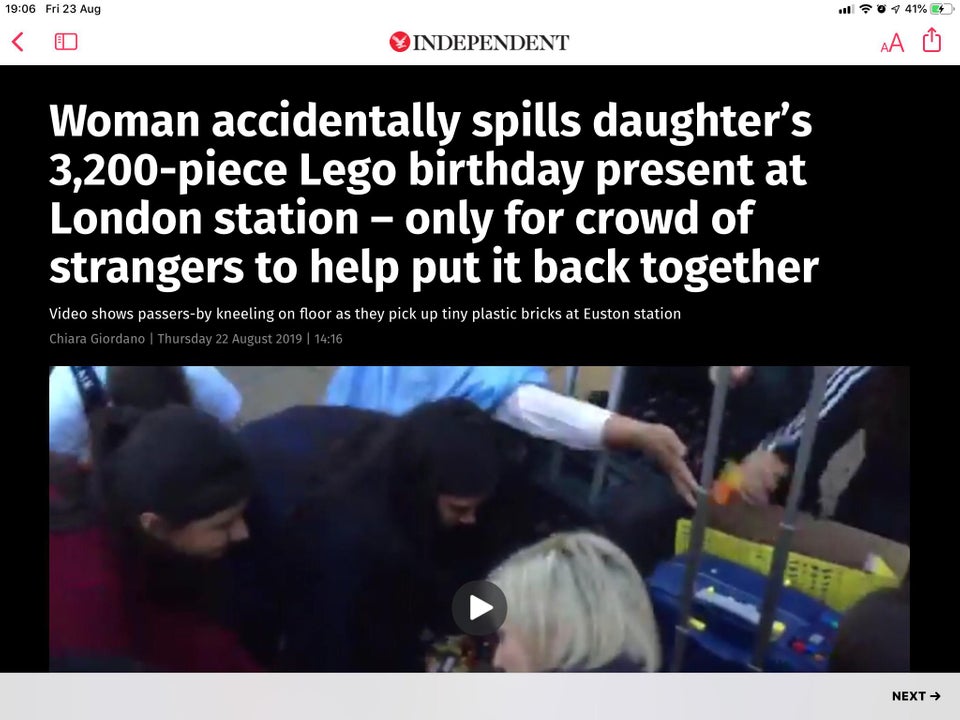 wholesome memes - video - Fri 23 Aug 0 4 41% Independent Aa Woman accidentally spills daughter's 3,200piece Lego birthday present at London station only for crowd of strangers to help put it back together Video shows passersby kneeling on floor as they pi