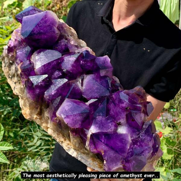 mineral - The most aesthetically pleasing piece of amethyst ever..