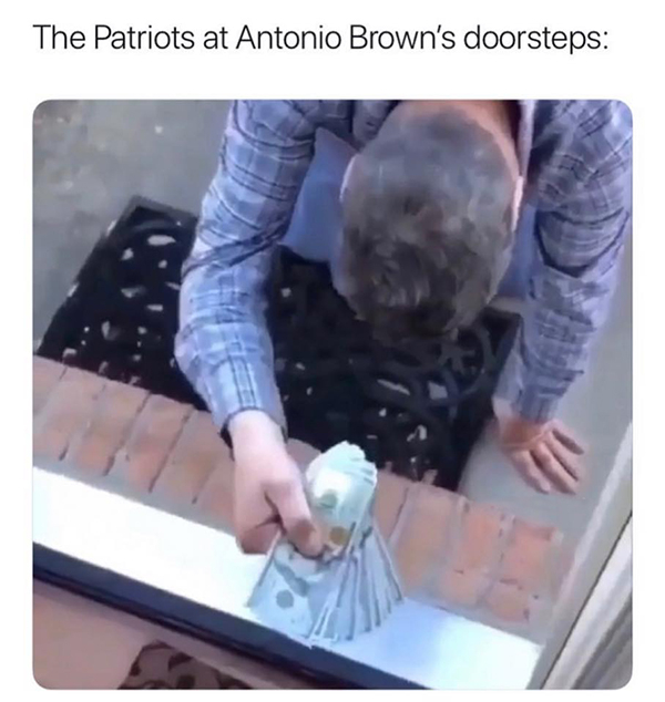 hand - The Patriots at Antonio Brown's doorsteps