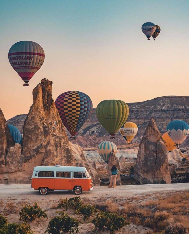 hot air balloon - mutterfly Anatolian Loons Parlotors