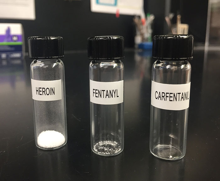lethal dose of heroin vs fentanyl - Heroin Fentanyl Carfentan.