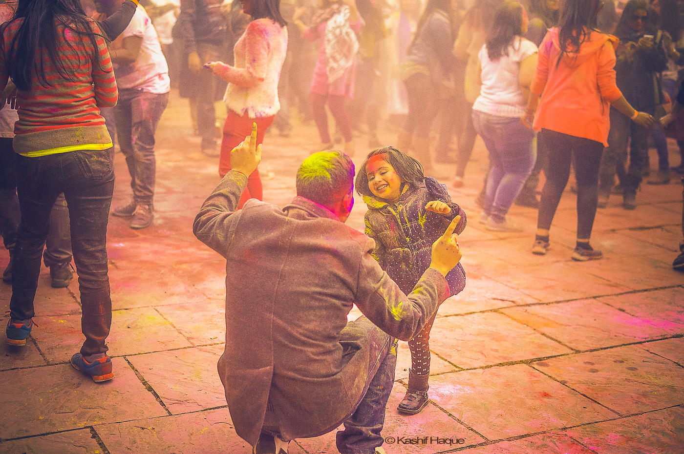 Holi pictures - festival of colors - spring - crowd