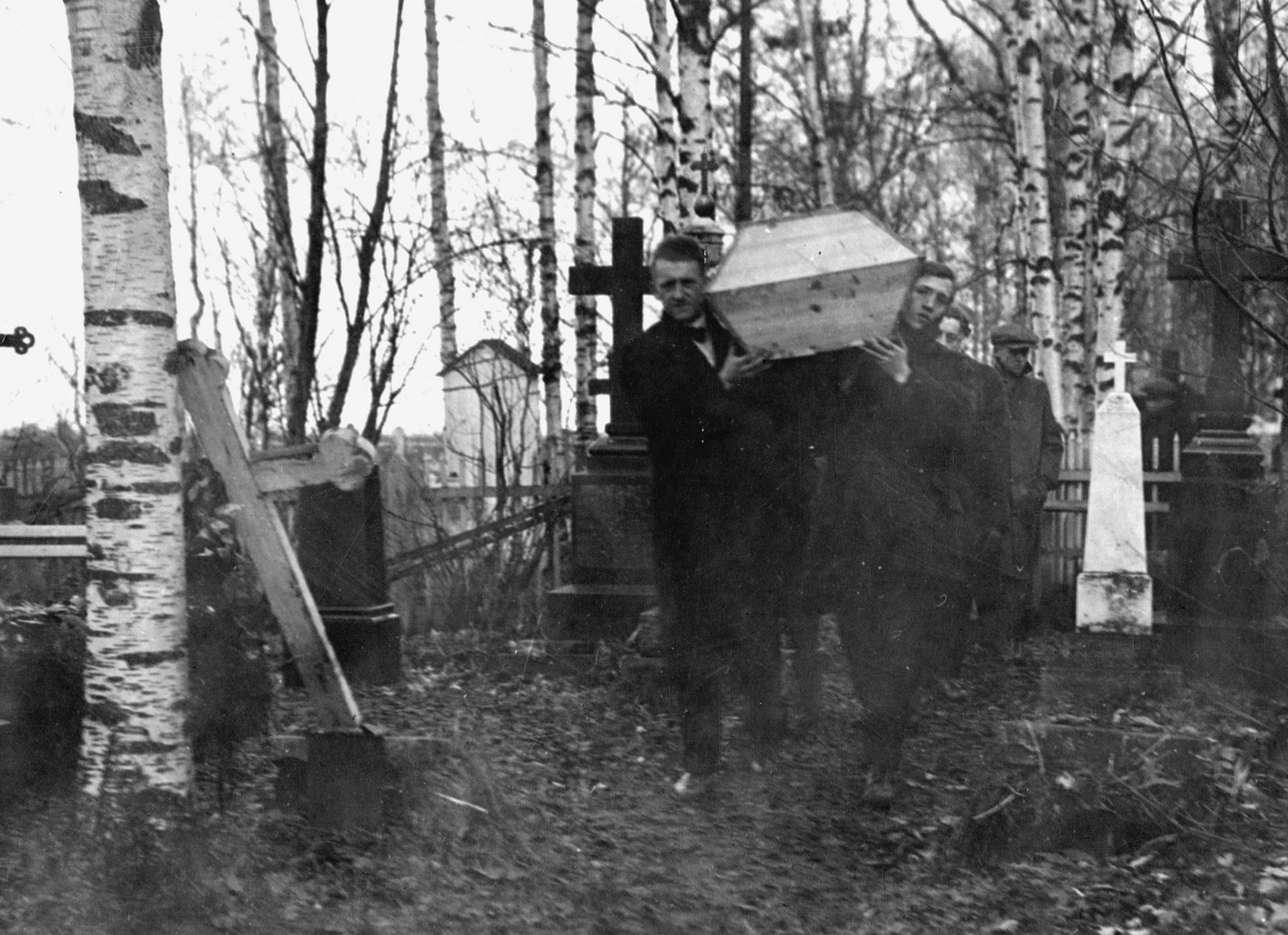 Похоронили начало. Снимки с похорон 20 века.