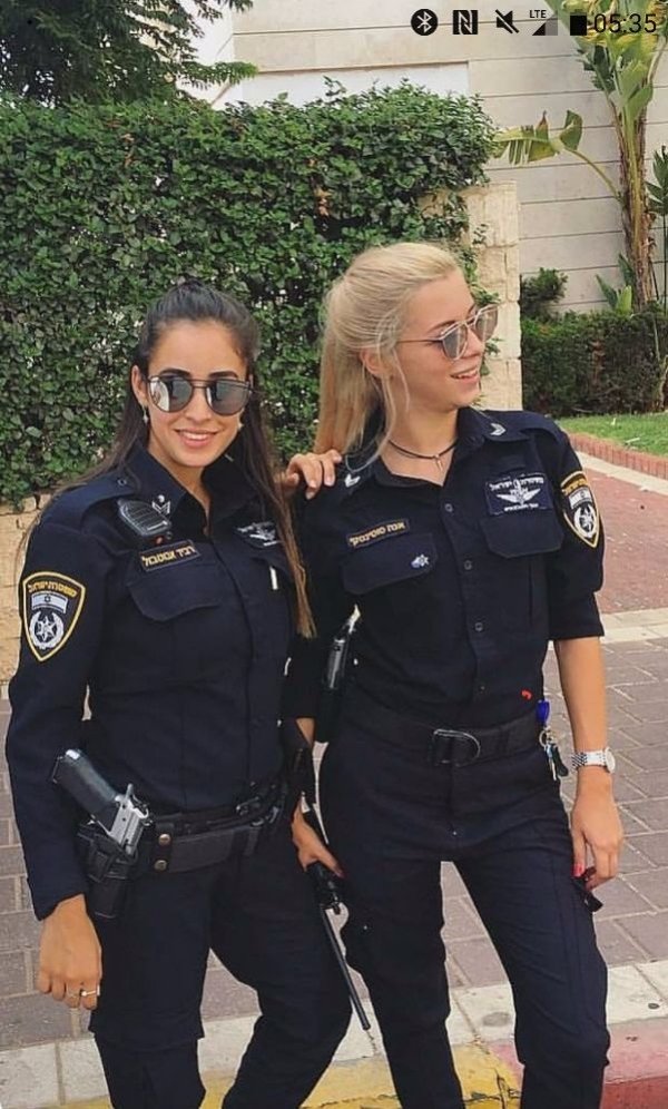 female hot police officer