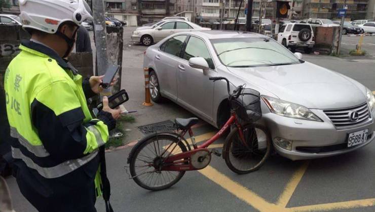 japan car vs bike