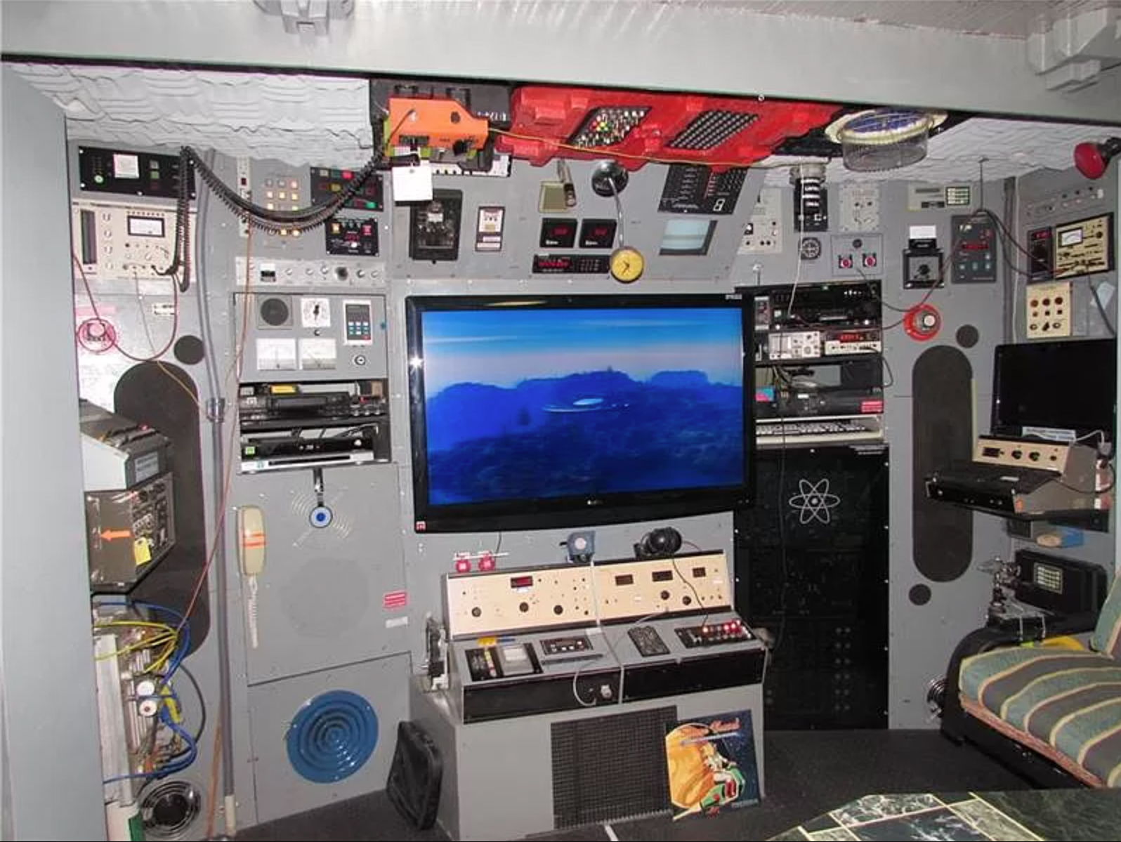 flight simulator room