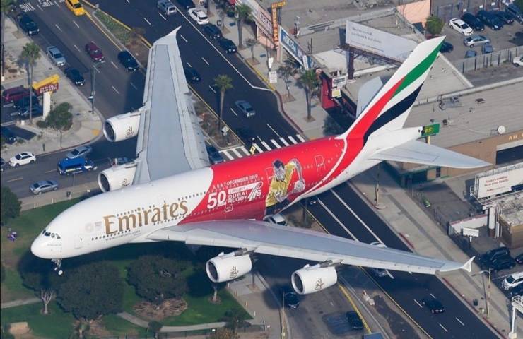 airline - Qubat Emirates 50 km .