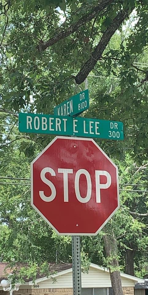 Robert E Lee Dr karen street