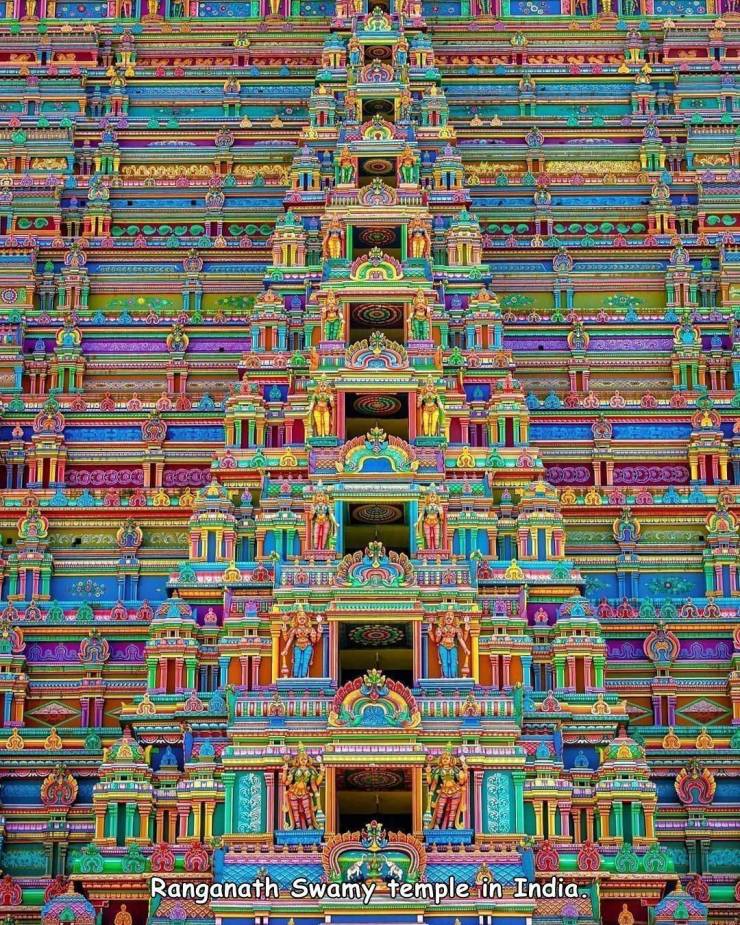 srirangam temple - Ice ce Ve Efu Ranganath Swamy temple in India.