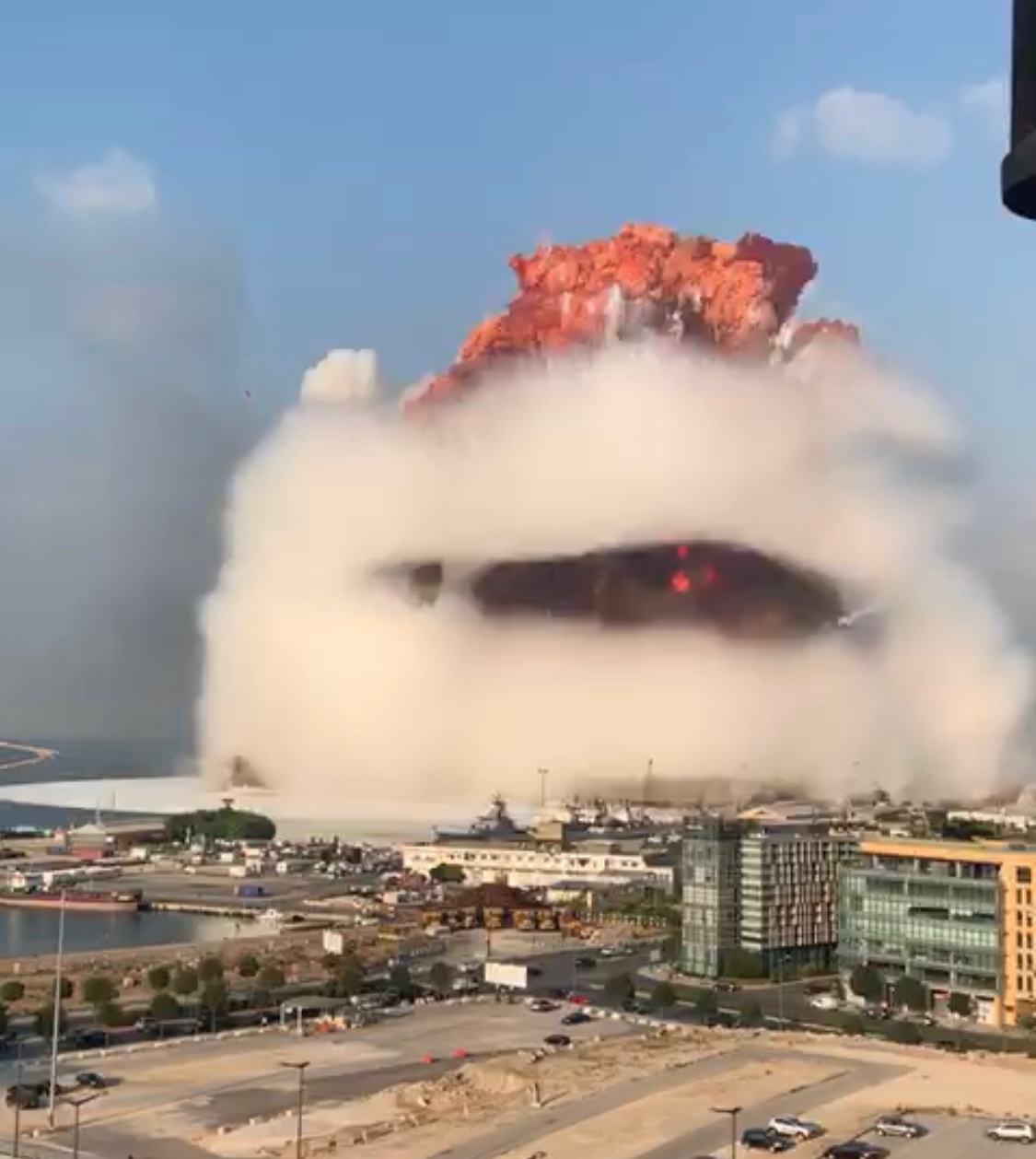 august 4 2020 explosions in beirut lebanon