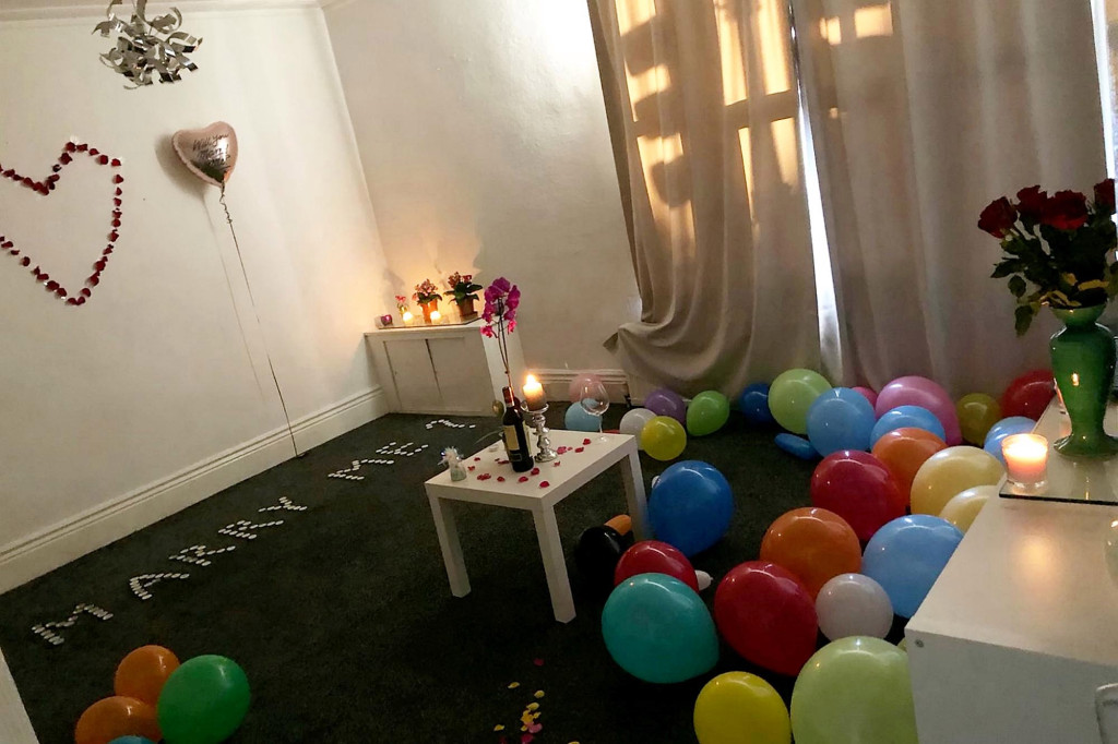 man proposed to his girlfriend with candles and burned their apartment down