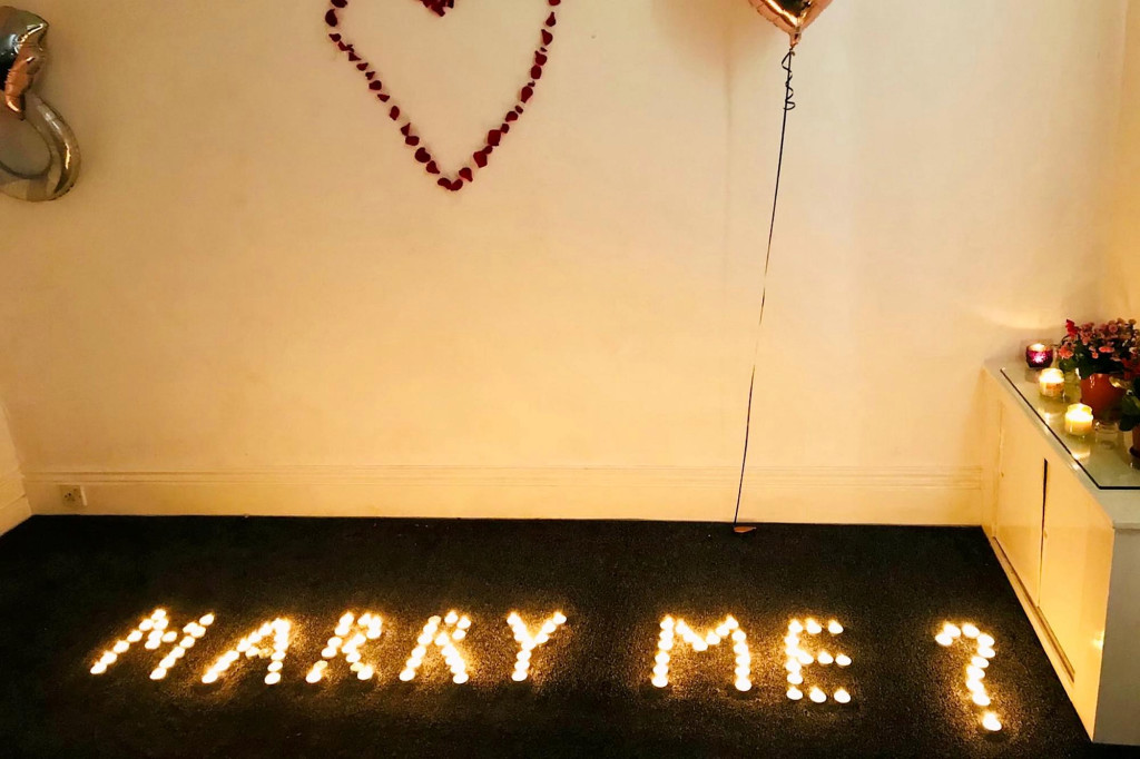 man proposed to his girlfriend with candles and burned their apartment down