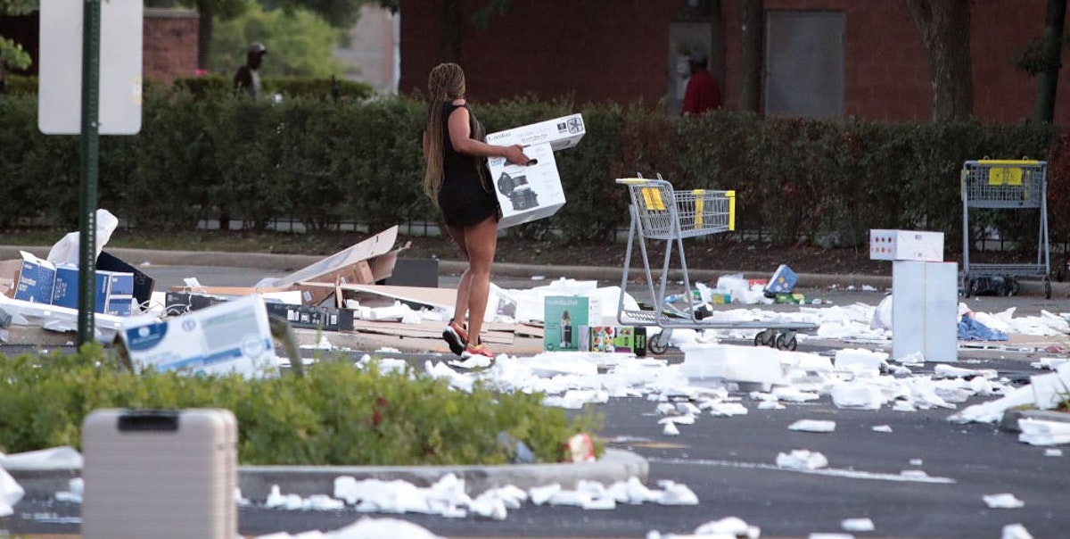 best buy chicago august 2020 looting clean up