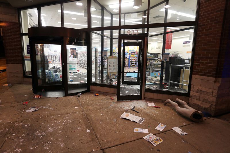 chicago store looted august 2020