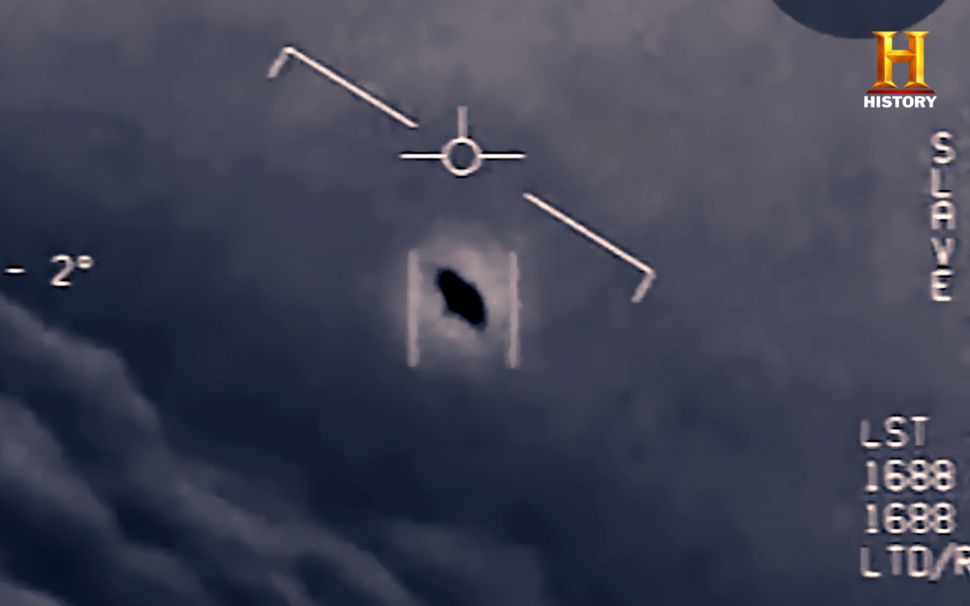 scary picturesw - real ufo - H History S 2 Lst 1698 1698 Lidf