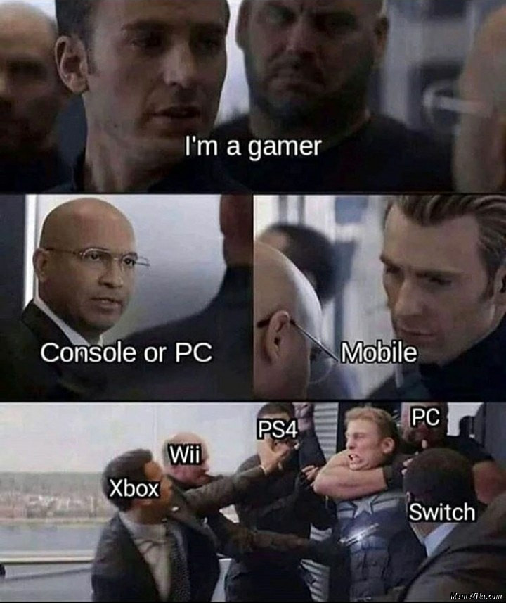 23 Spot-On Gaming Memes to Stoke the PC vs. Console Wars