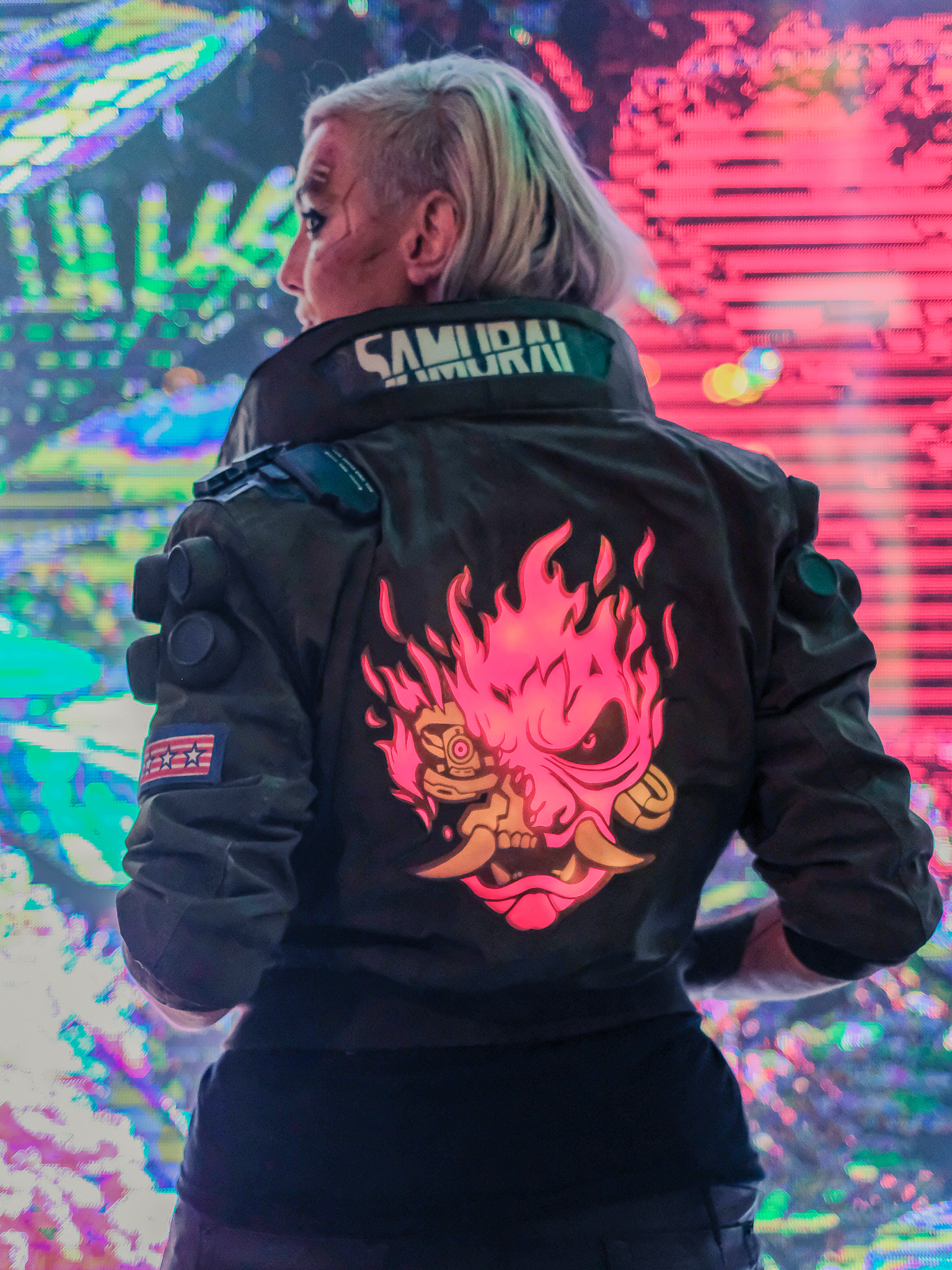 Cyberpunk 2077 - V Cosplay - cool jacket